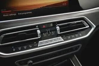BMW X5, 4.4, 390 kW, bensiin, automaat, nelikvedu