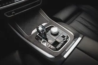 BMW X5, 4.4, 390 kW, bensiin, automaat, nelikvedu