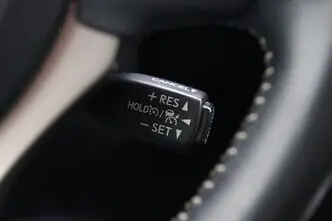 Lexus CT 200h, 1.8, 73 kW, гибрид, автомат, передний привод
