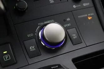 Lexus CT 200h, 1.8, 73 kW, гибрид, автомат, передний привод