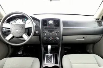 Chrysler 300C, 2.7, 142 kW, bensiin, automaat, tagavedu