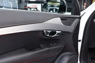 Volvo XC90, 2.0, 173 kW, гибрид, автомат, полный привод