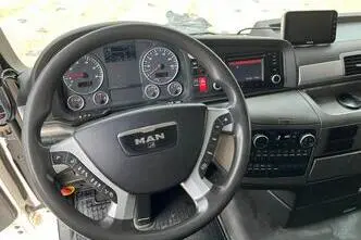 MAN TGX 26.480 6X2, 353 kW, diesel, automatic