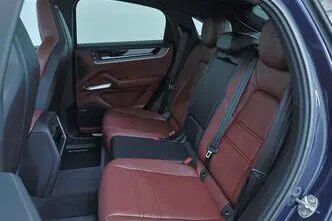 Porsche Cayenne, 3.0, 260 kW, pistikhübriid, automaat, nelikvedu