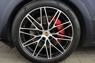 Porsche Cayenne, 3.0, 260 kW, pistikhübriid, automaat, nelikvedu