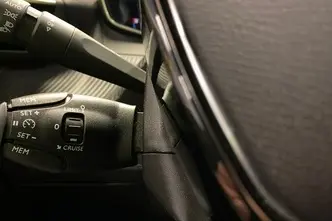 Peugeot 2008, электричество, автомат, передний привод