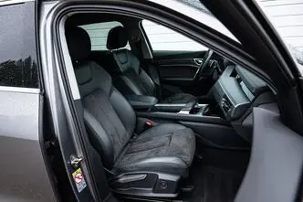 Audi e-tron, 230 kW, elekter, automaat, esivedu