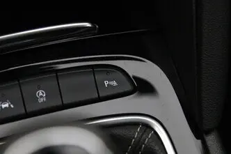 Opel Insignia, 2.0, 128 kW, diesel, manual, front-wheel drive