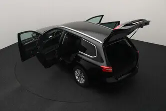 Volkswagen Passat, 1.6, 88 kW, diisel, automaat, esivedu
