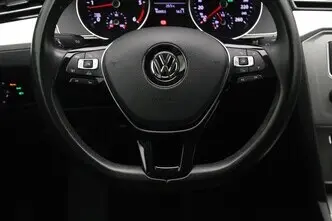 Volkswagen Passat, 1.6, 88 kW, diisel, automaat, esivedu