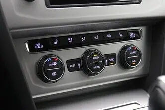 Volkswagen Passat, 1.6, 88 kW, diisel, automaat, esivedu