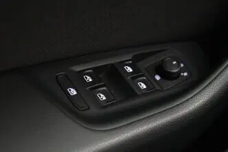 Volkswagen Passat, 1.6, 88 kW, diisel, automaat, esivedu
