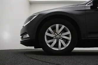 Volkswagen Passat, 1.6, 88 kW, diisel, automaat, esivedu