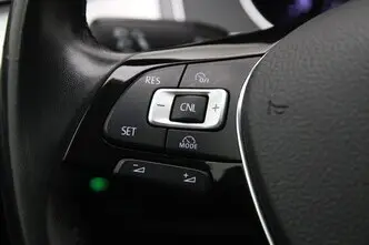 Volkswagen Passat, 1.6, 88 kW, diisel, automaat, esivedu