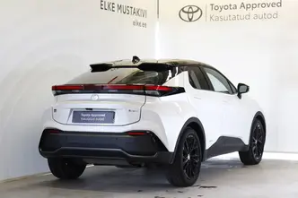 Toyota C-HR, 2.0, 112 kW, гибрид, автомат, полный привод