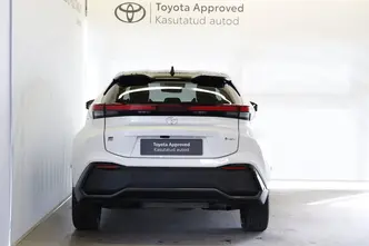 Toyota C-HR, 2.0, 112 kW, гибрид, автомат, полный привод