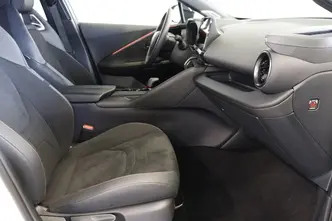 Toyota C-HR, 2.0, 112 kW, гибрид, автомат, полный привод