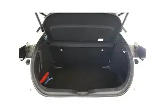 Toyota C-HR, 2.0, 112 kW, гибрид, автомат, полный привод
