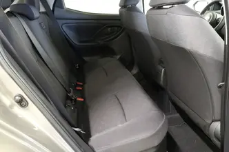Toyota Yaris, 1.5, 68 kW, гибрид, автомат, передний привод