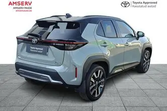 Toyota Yaris Cross, 1.5, 68 kW, гибрид, автомат, полный привод