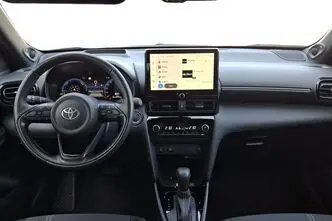 Toyota Yaris Cross, 1.5, 68 kW, гибрид, автомат, полный привод