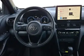 Toyota Yaris Cross, 1.5, 68 kW, гибрид, автомат, полный привод
