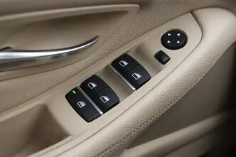 BMW 520, 2.0, 120 kW, diisel, automaat, tagavedu
