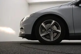 Volvo V40, 2.0, 140 kW, diisel, manuaal, esivedu