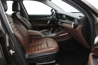 Alfa Romeo Stelvio, 2.2, 118 kW, diisel, automaat, tagavedu