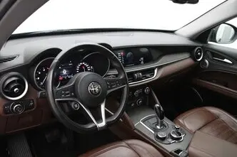 Alfa Romeo Stelvio, 2.2, 118 kW, diisel, automaat, tagavedu