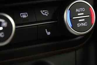 Alfa Romeo Stelvio, 2.2, 118 kW, diisel, automaat, tagavedu