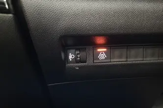 Peugeot 2008, 1.2, 96 kW, bensiin, automaat, esivedu