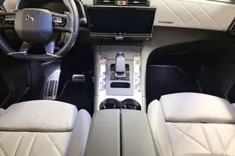DS 7 Crossback, 1.6, 221 kW, бензин, автомат, полный привод