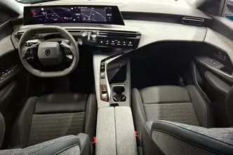 Peugeot 5008, 1.2, 107 kW, hübriid, automaat, esivedu