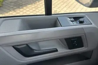 Volkswagen Crafter, 2.0, 130 kW, дизель, автомат, передний привод