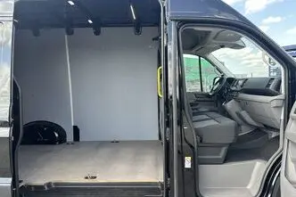 Volkswagen Crafter, 2.0, 130 kW, дизель, автомат, передний привод