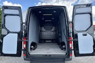 Volkswagen Crafter, 2.0, 130 kW, дизель, автомат, передний привод