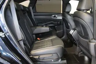 Kia Sorento, 2.2, 142 kW, diesel, automatic, four-wheel drive