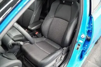 Toyota Yaris, 1.5, 68 kW, бензин, автомат, передний привод