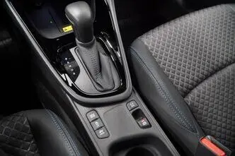 Toyota Yaris, 1.5, 68 kW, бензин, автомат, передний привод