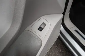 Volkswagen Tiguan, 2.0, 110 kW, дизель, автомат, передний привод