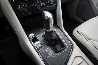 Volkswagen Tiguan, 2.0, 110 kW, дизель, автомат, передний привод