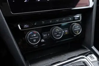 Volkswagen Passat, 2.0, 110 kW, diesel, automatic, front-wheel drive