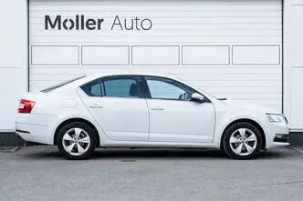 Škoda Octavia, 1.6, 85 kW, diesel, automatic, front-wheel drive