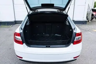 Škoda Octavia, 1.6, 85 kW, diesel, automatic, front-wheel drive