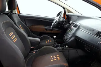 Fiat Punto, 1.4, 70 kW, petrol, manual, front-wheel drive