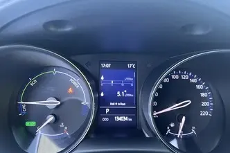 Toyota C-HR, 1.8, 72 kW, hybrid, automatic, front-wheel drive