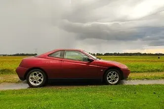 Alfa Romeo GTV, 2.0, 110 kW, bensiin, manuaal, esivedu