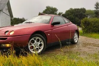Alfa Romeo GTV, 2.0, 110 kW, bensiin, manuaal, esivedu