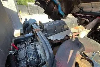 Renault 420 DCI 6x4, 313 kW, дизель, механическая